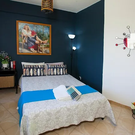 Artemis Boutique 2 *