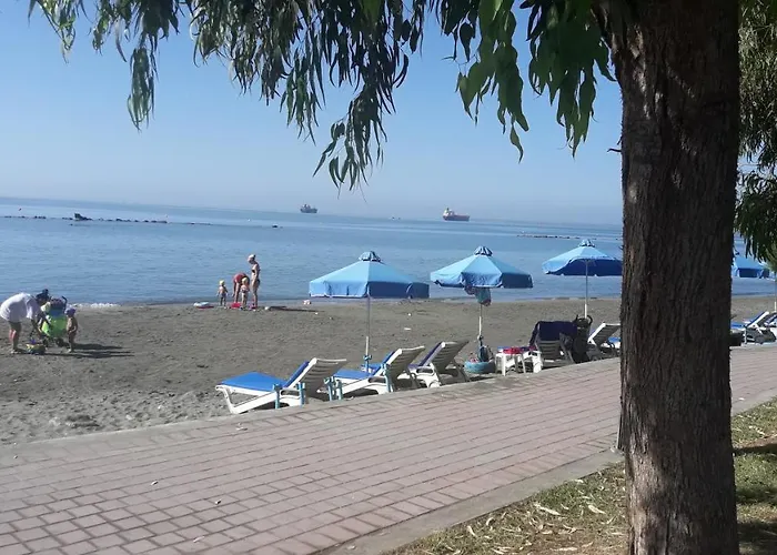 Artemis Boutique 2 アパート