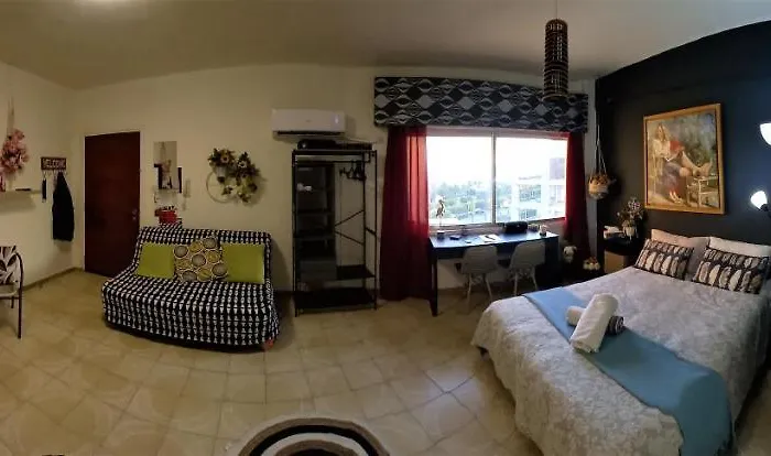 Artemis Boutique 2 * リマソール