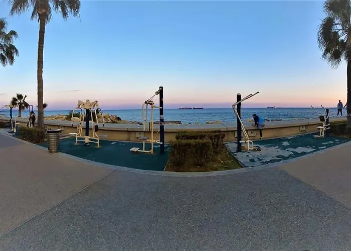 Artemis Boutique 2 アパート