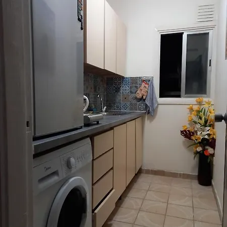 דירה Artemis Boutique 2 *