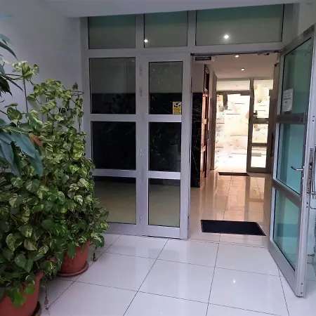 Artemis Boutique 2 Apartment *